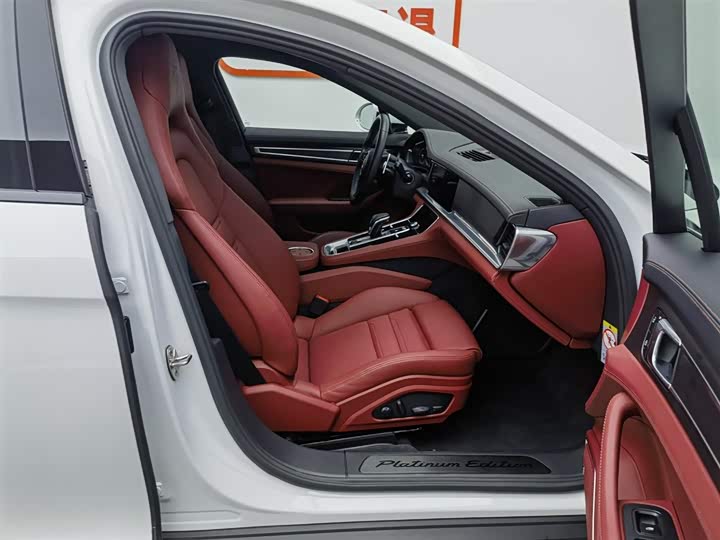 Porsche Panamera Hybrid 2023 2023款 改款 Panamera 4 E-Hybrid 铂金版 2.9T