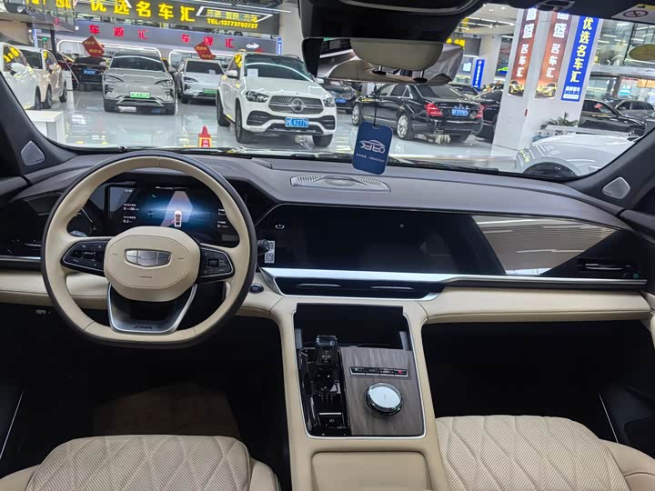 Geely Monjaro 2025 2025款 东方曜 2.0TD 自动四驱望月版