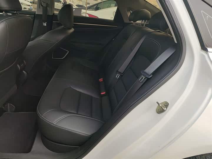 Geely Emgrand GL 2021 2021款 UP 1.4T CVT领尚型