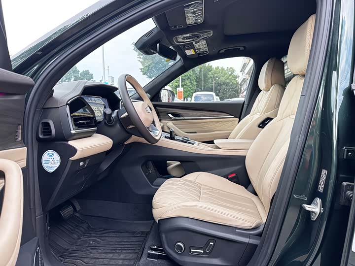 Geely Monjaro 2025 2025款 东方曜 2.0TD 自动四驱望月版