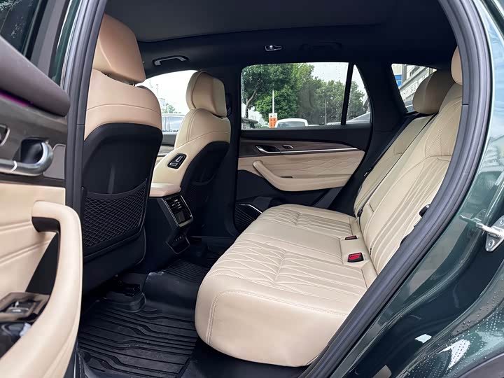 Geely Monjaro 2025 2025款 东方曜 2.0TD 自动四驱望月版