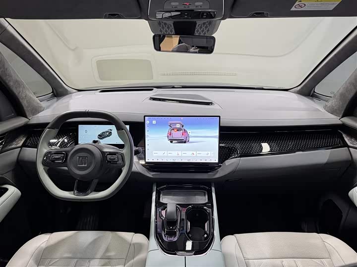 Zeekr 009 2024 2024款 七座过道版四驱 108kWh