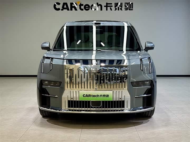 Zeekr 009 2024 2024款 七座过道版四驱 108kWh