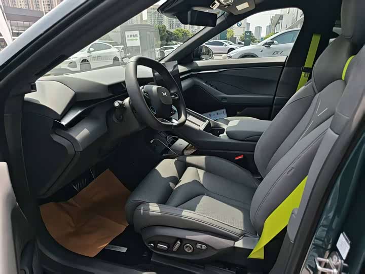 XPeng P7 2025 2025款 750 四驱高性能 Ultra