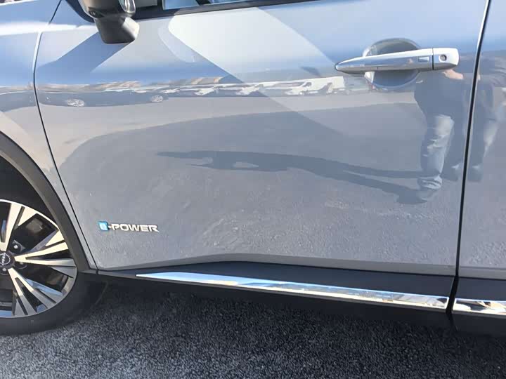 Nissan X-Trail 2023 2023款 e-POWER 超混双电机四驱豪华版