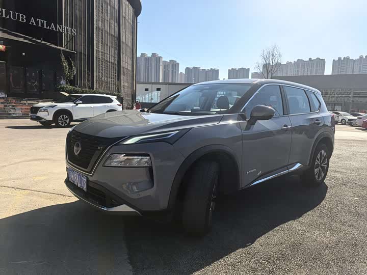 Nissan X-Trail 2023 2023款 e-POWER 超混双电机四驱豪华版