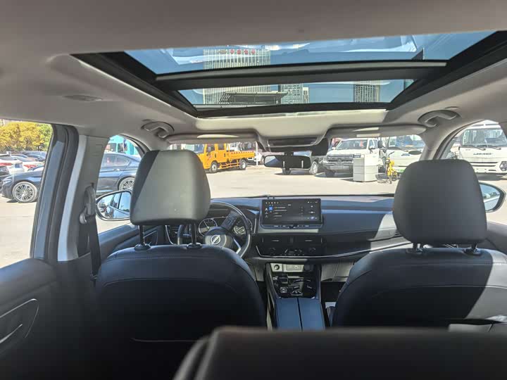 Nissan X-Trail 2023 2023款 e-POWER 超混双电机四驱豪华版