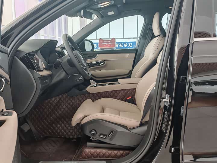 Volvo XC90 Hybrid 2025 2025款 改款 T8 智远豪华版 7座