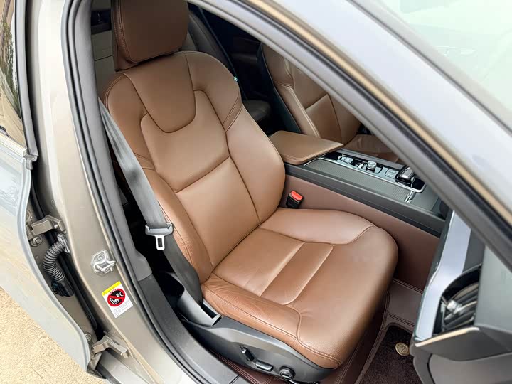 Volvo V60 2021 2021款 B4 智逸豪华版