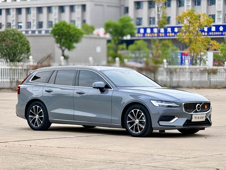 Volvo V60 2021 2021款 B4 智逸豪华版