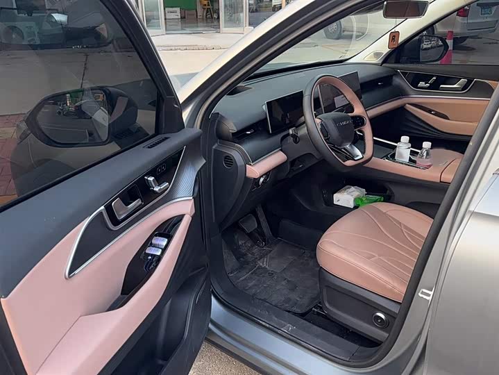 Chery Tiggo 8L 2024 2024款 2.0T 两驱尊贵版 5座