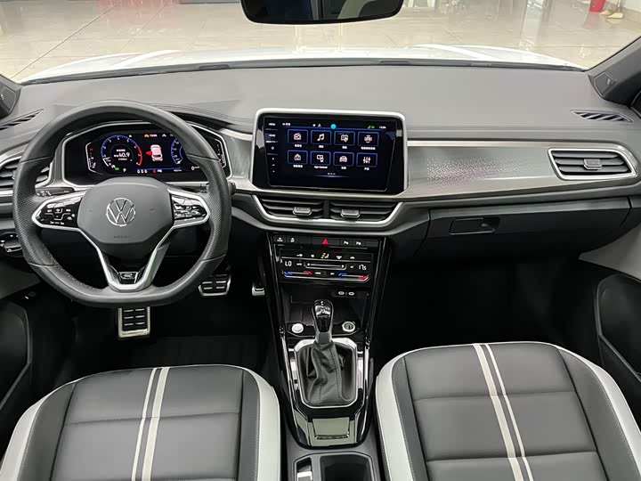 Volkswagen T-Roc 2023 2023款 300TSI DSG两驱星光版