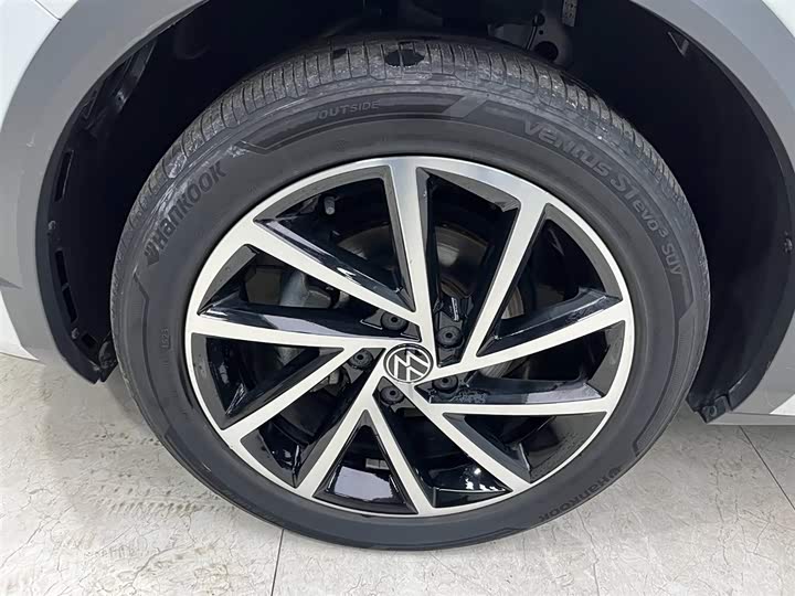 Volkswagen T-Roc 2023 2023款 300TSI DSG两驱星光版