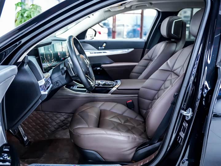 BMW 7 Series 2023 2023款 740Li 领先型 M运动套装