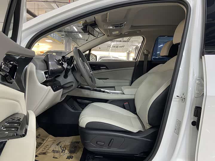 Kia Sportage 2023 2023款 1.5T 两驱尊贵版