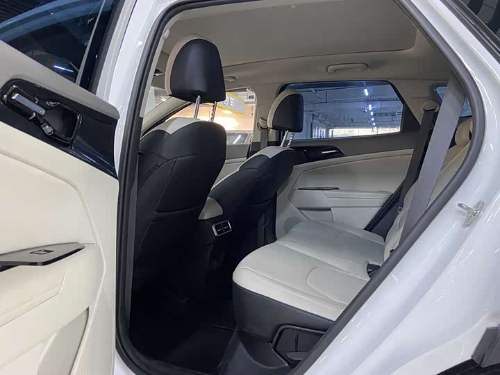 Kia Sportage 2023 2023款 1.5T 两驱尊贵版