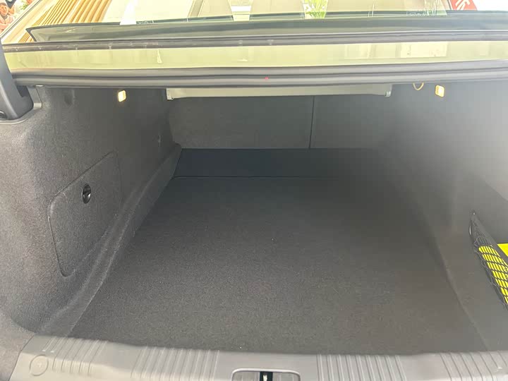 Hongqi EH7 2025 2025款 600 智选版