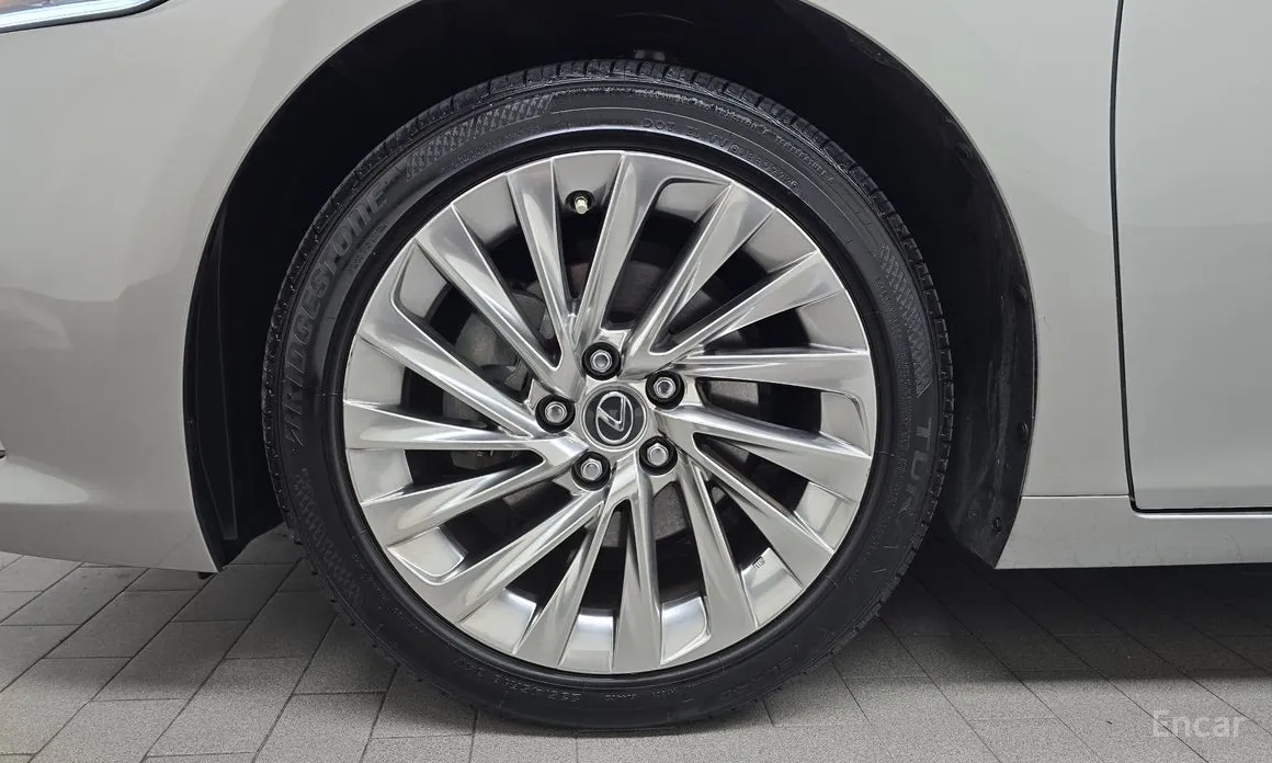 Lexus ES 2018 Luxury Plus