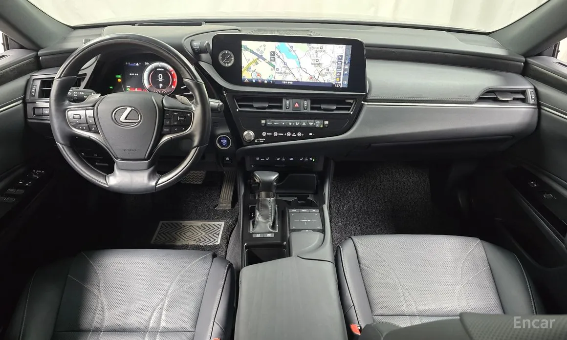 Lexus ES 2018 Luxury Plus