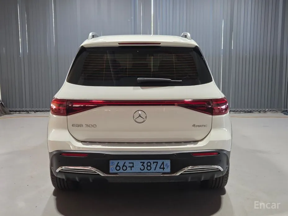 2022 Mercedes-Benz EQB