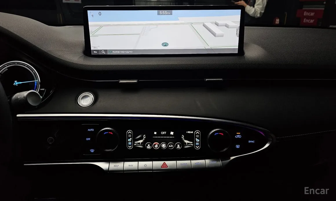 Genesis GV70 2022 e-AWD