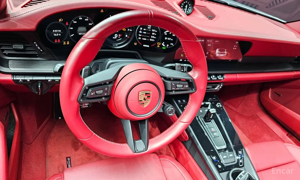 Porsche 911 2019 Targa 4 GTS