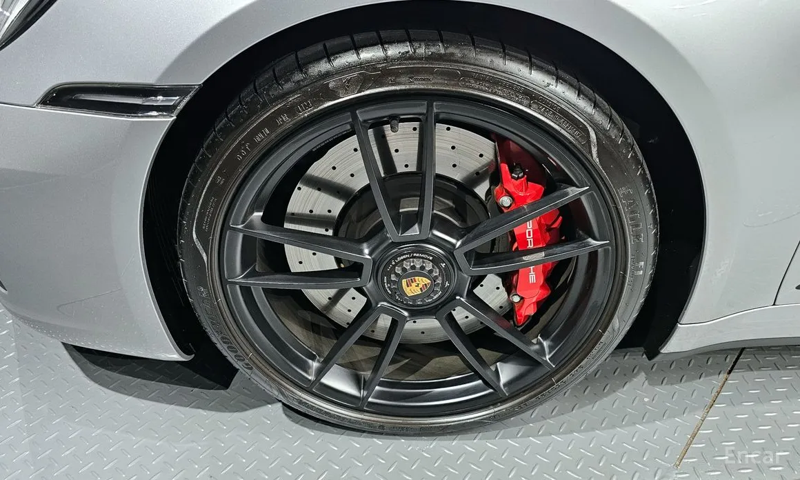 Porsche 911 2019 Targa 4 GTS