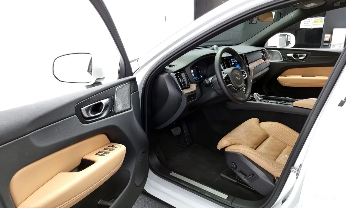 Volvo XC60 2017 B6 Ultra Bright