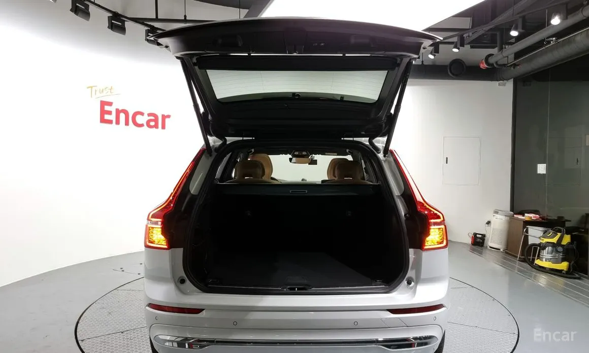 Volvo XC60 2017 B6 Ultra Bright