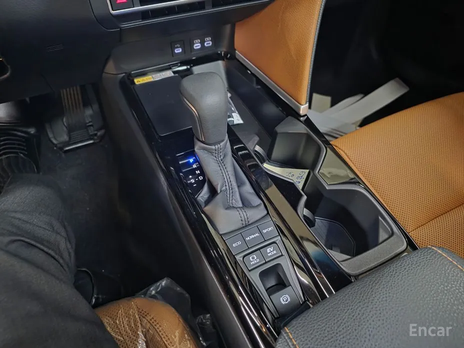 Toyota Camry 2024 2.5 XLE Hybrid