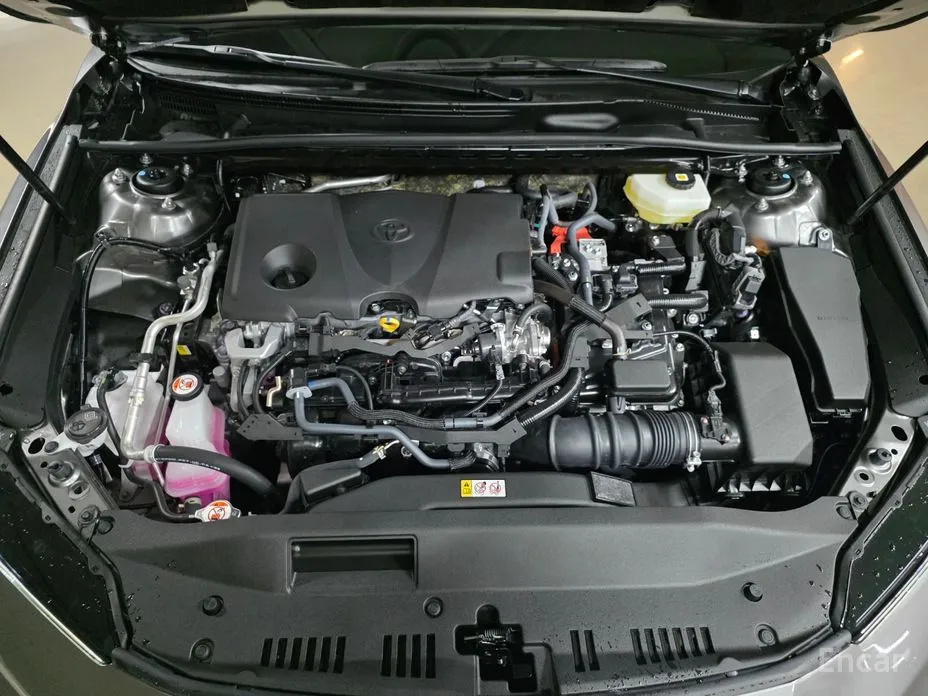 Toyota Camry 2024 2.5 XLE Hybrid