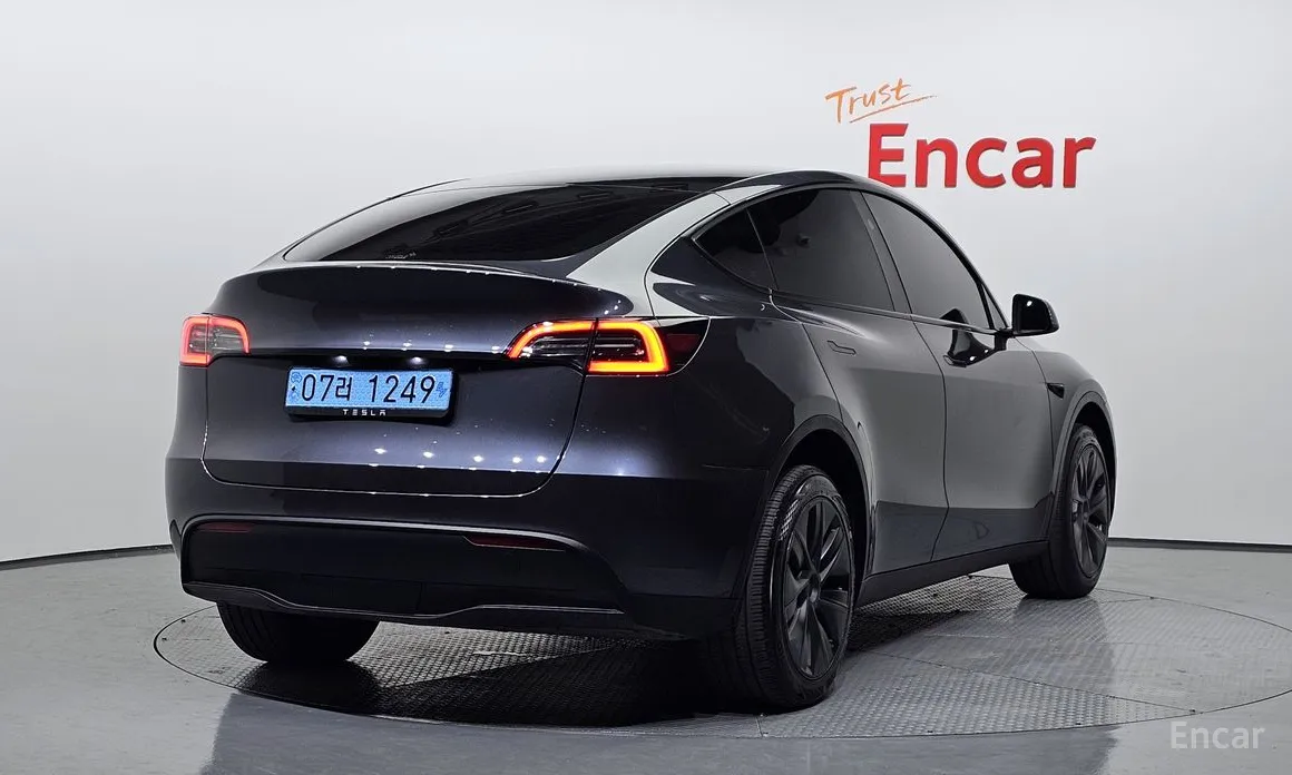 2020 Tesla Model Y