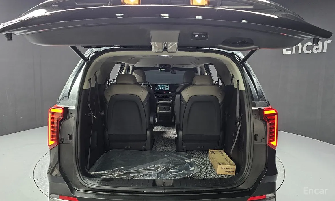 Kia Carnival 2023 Gasoline 9-Seater Noblesse