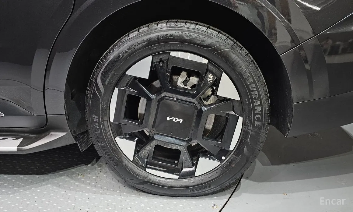 Kia Carnival 2023 Gasoline 9-Seater Noblesse