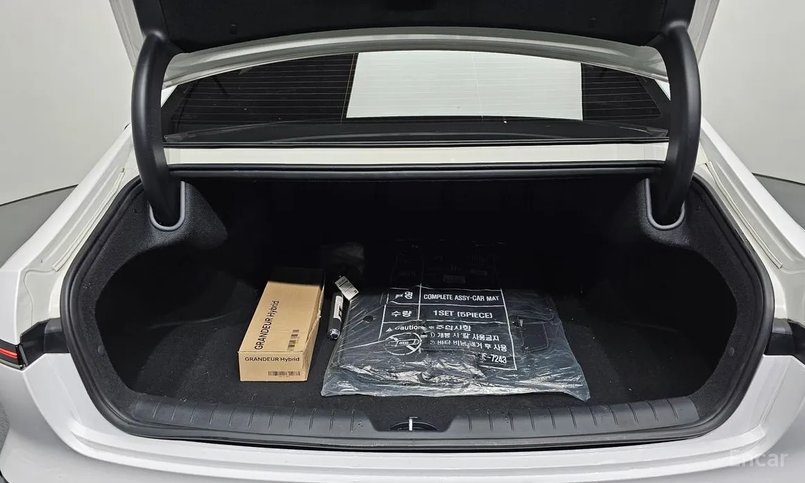 Hyundai Grandeur 2022 Premium