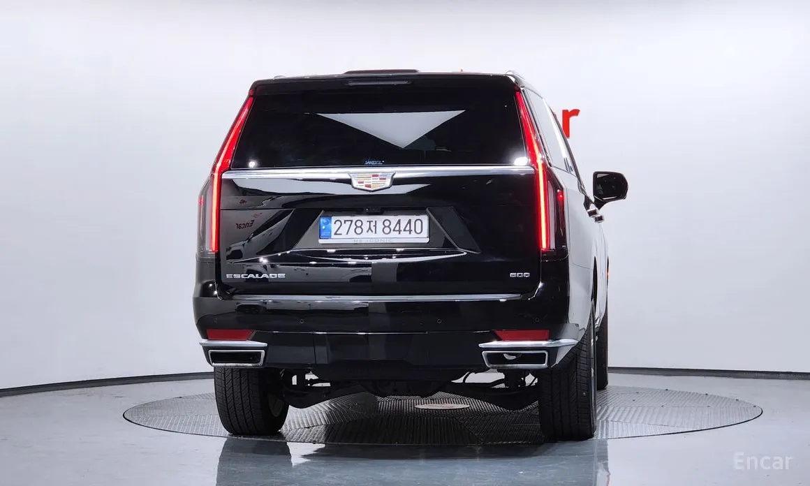 Cadillac Escalade 2021 6.2