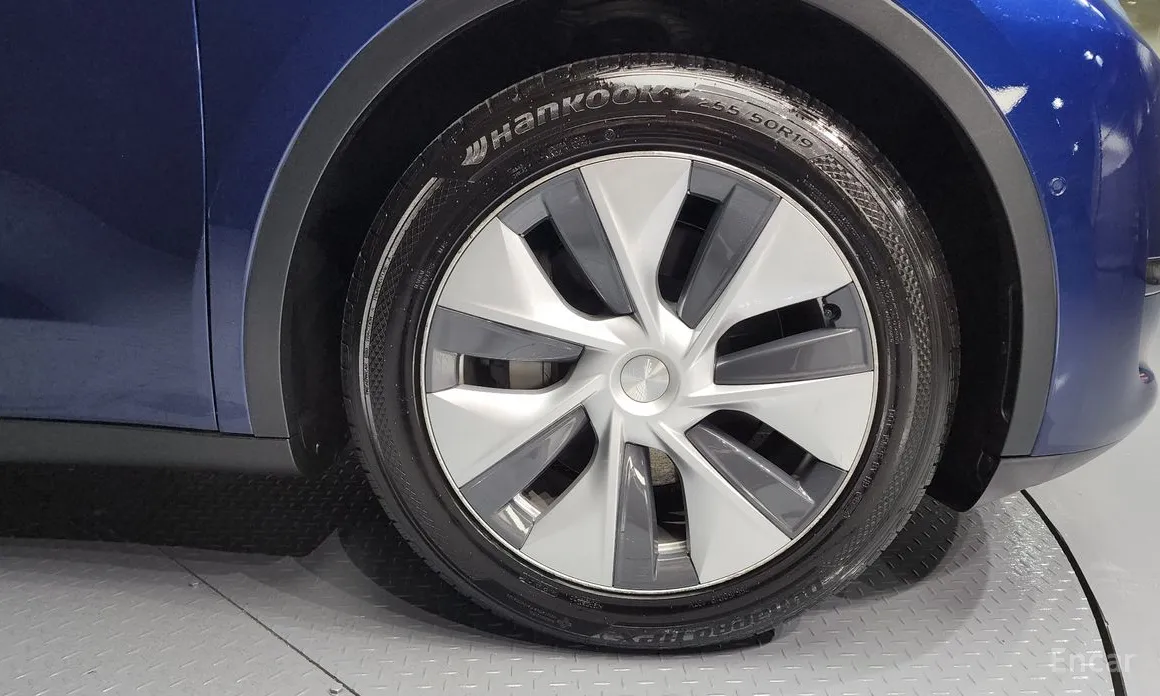 Tesla Model Y 2020 Standard Range