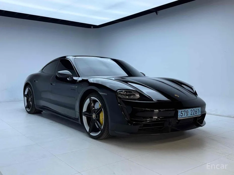 Porsche Taycan 2020 Turbo S