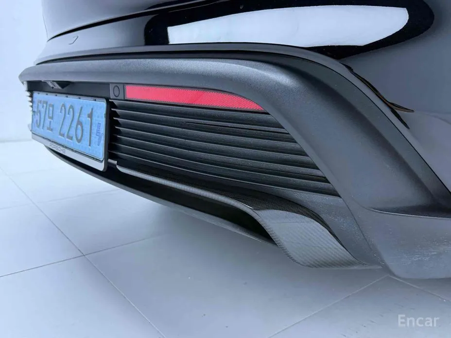 Porsche Taycan 2020 Turbo S