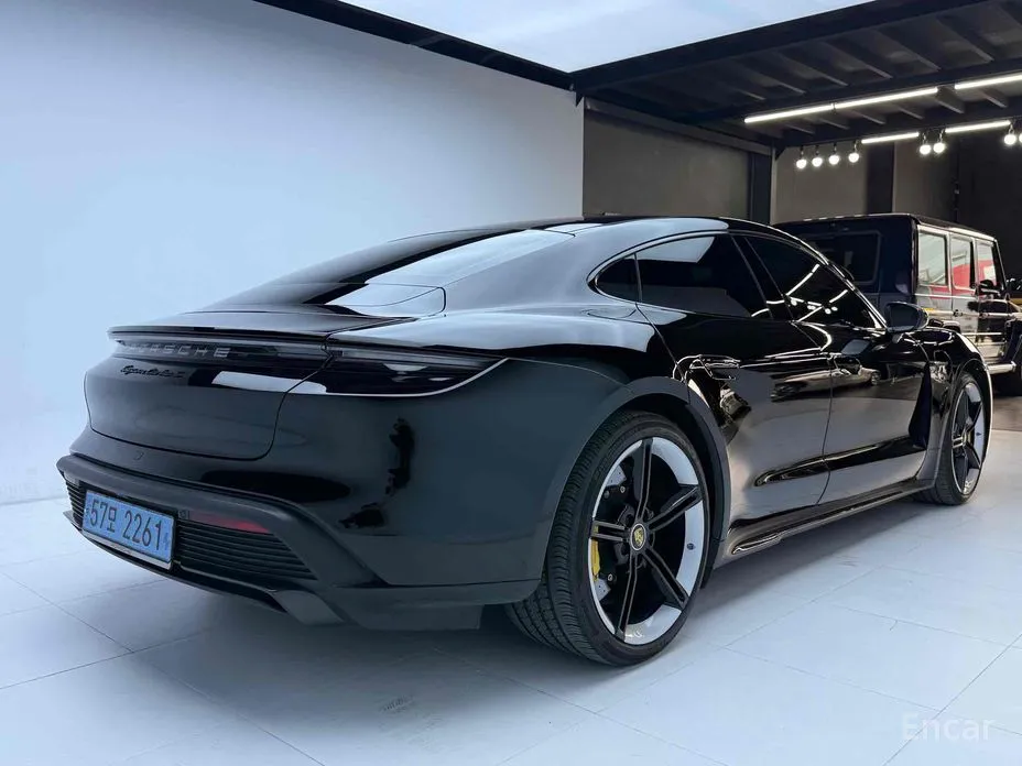 Porsche Taycan 2020 Turbo S