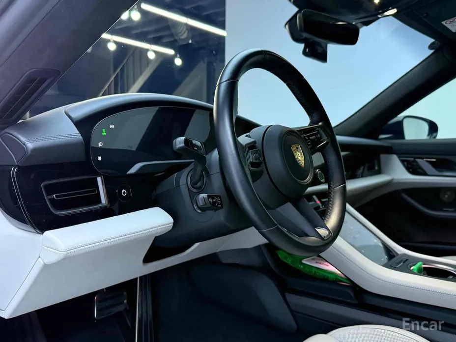 Porsche Taycan 2020 Turbo S