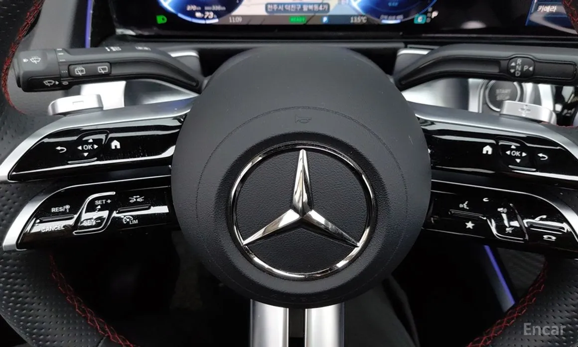 Mercedes-Benz EQB 2022 EQB300 4MATIC AMG Line