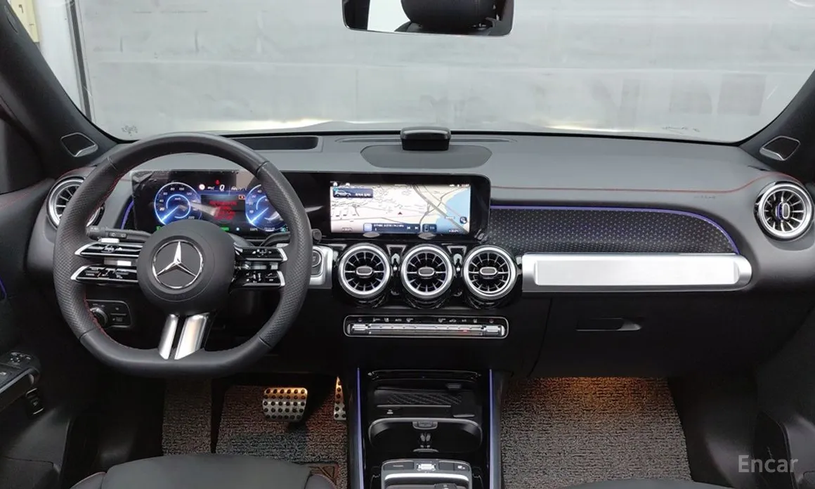 Mercedes-Benz EQB 2022 EQB300 4MATIC AMG Line