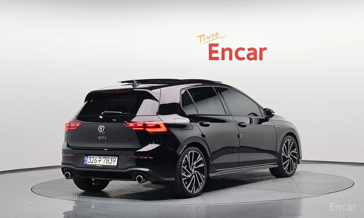 Volkswagen Golf 2022 2.0 GTI