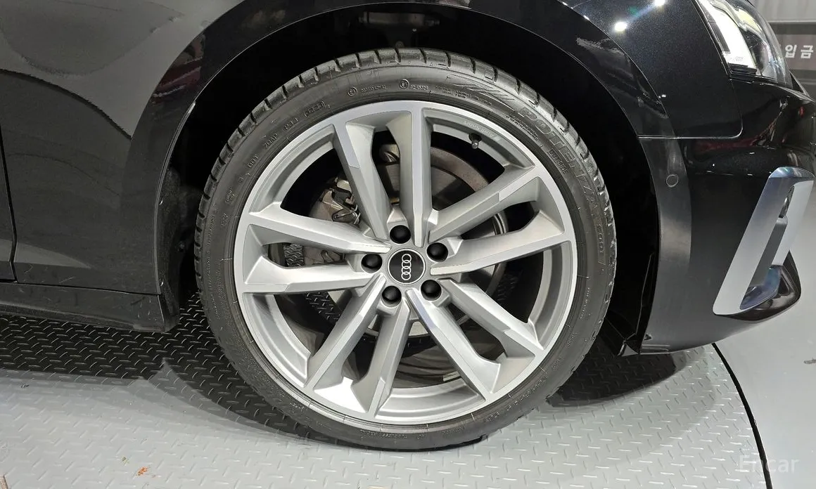 Audi A5 2017 40 TFSI Quattro Premium Sportback