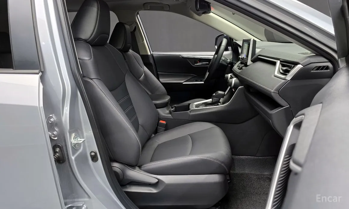 Toyota RAV4 2019 2.5 2WD Hybrid XLE