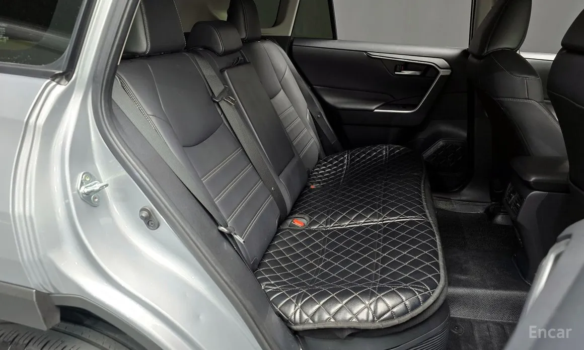 Toyota RAV4 2019 2.5 2WD Hybrid XLE