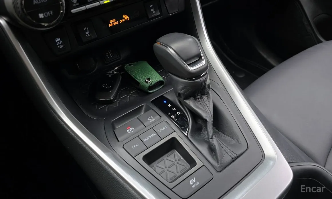 Toyota RAV4 2019 2.5 2WD Hybrid XLE