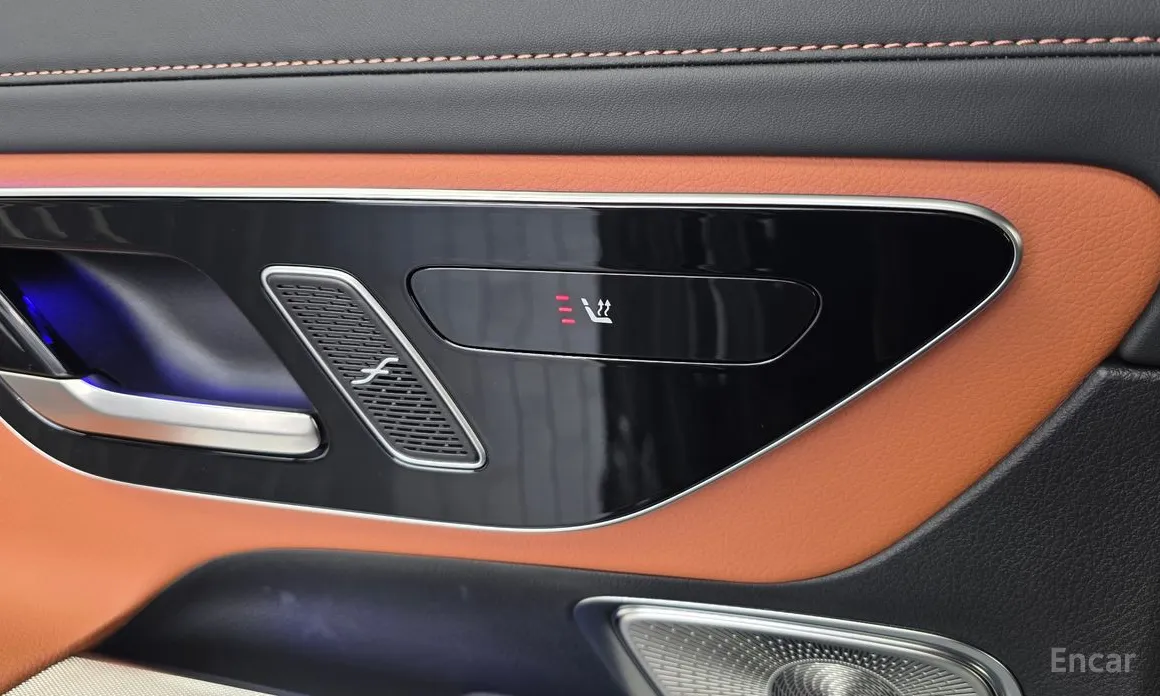 Mercedes-Benz GLC-Class 2023 GLC300 4MATIC AMG Line