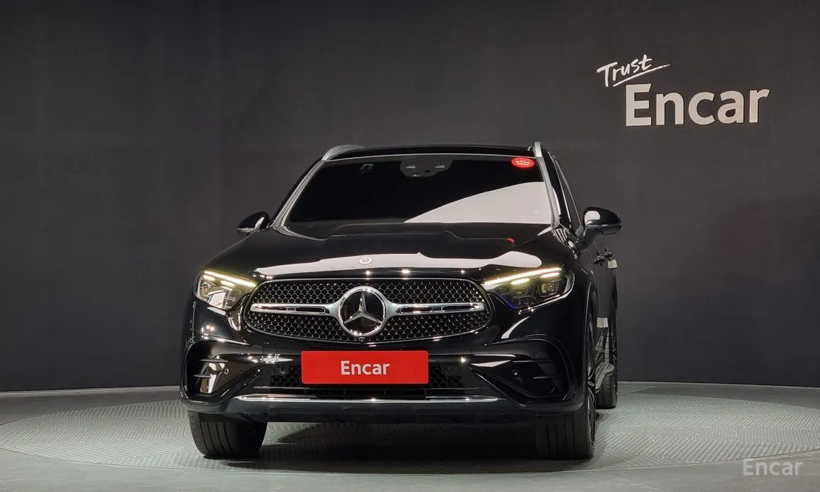 Mercedes-Benz GLC-Class 2023 GLC300 4MATIC AMG Line